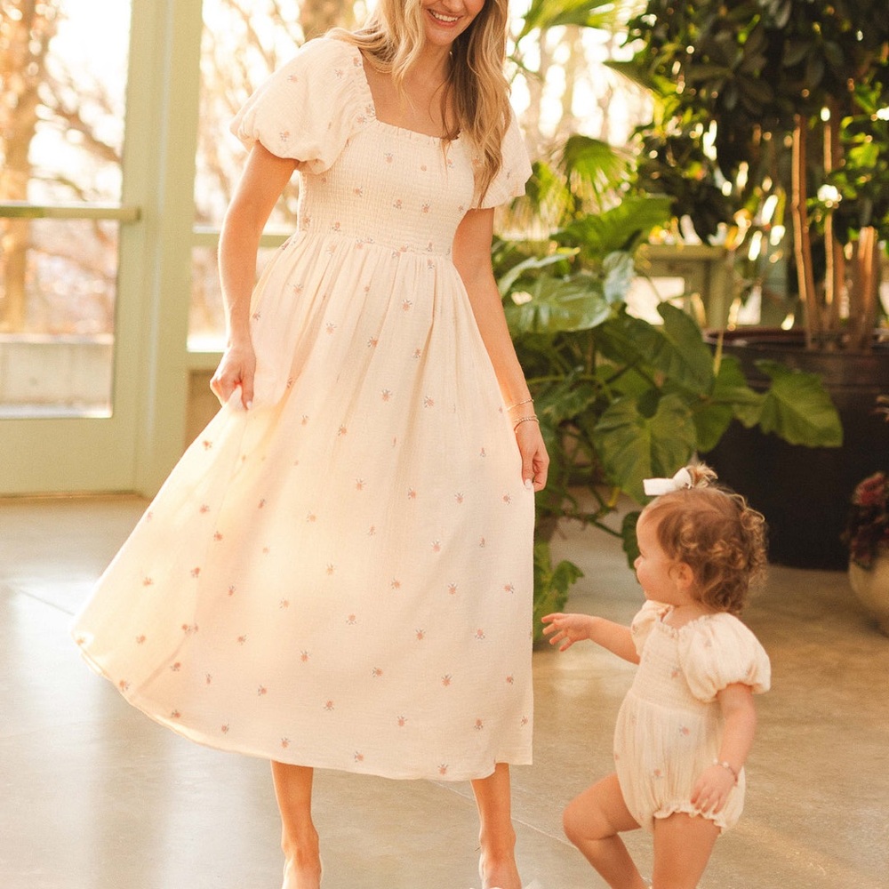 Ivy City - Serendipity - Floral Puff Sleeve Maxi Dress